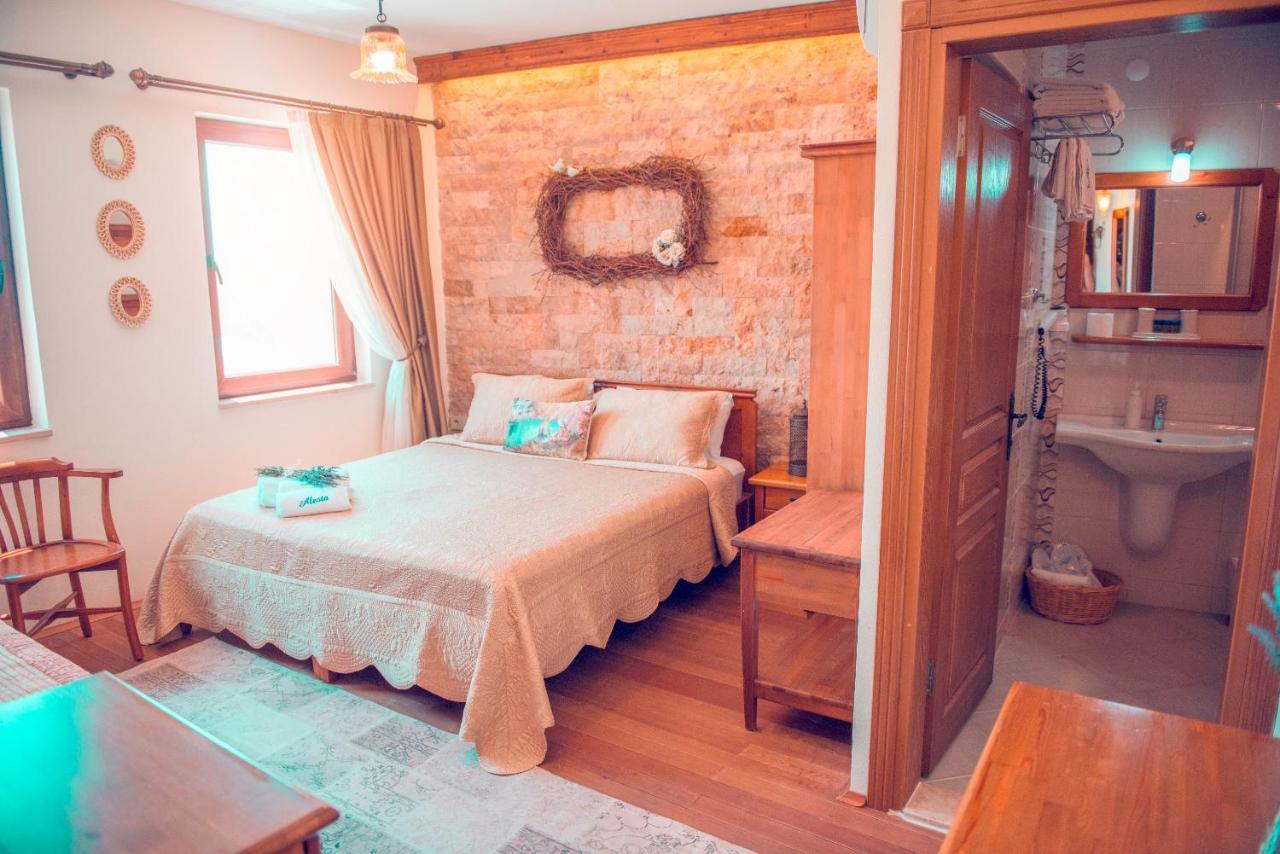 Alesta Hotel 보즈자아다 외부 사진